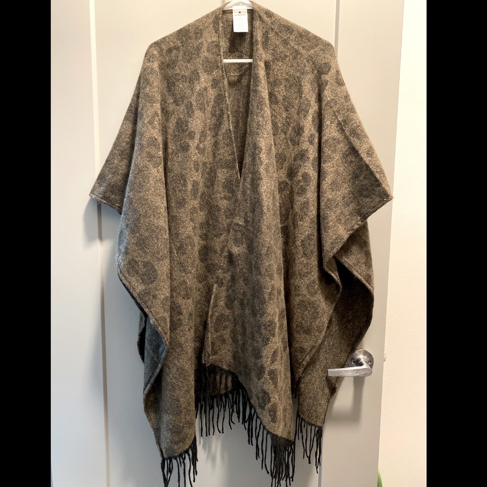 Woolrich Printed Poncho with Fringe